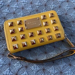 Michael Kors wristlet wallet